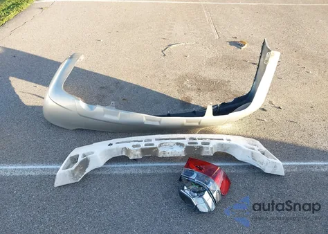 2007 Toyota Highlander V6 from USA, damaged, VIN JTEGP21A270137394